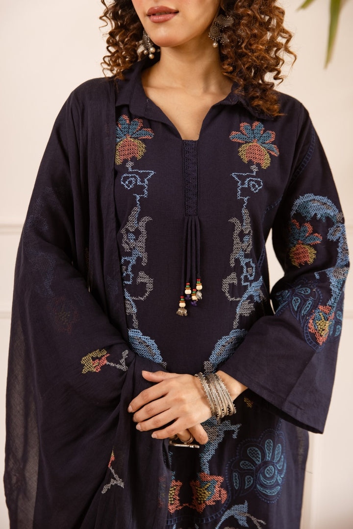 Karen trypan embroidery cotton suit set