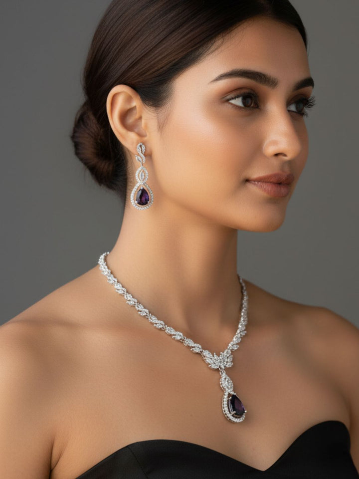 Antaara Diamond Necklace with Earings