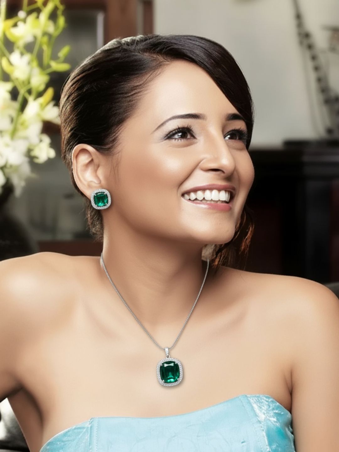 Savana Diamond Earing & Pendant Set