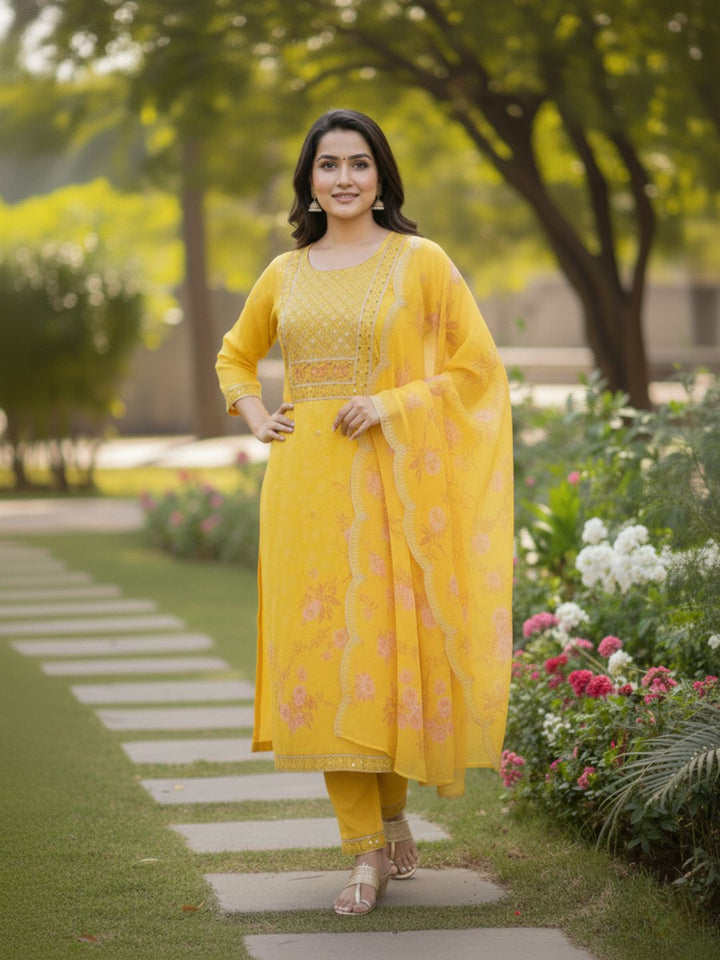 Gunjan Sunflower Cotton Suit Set