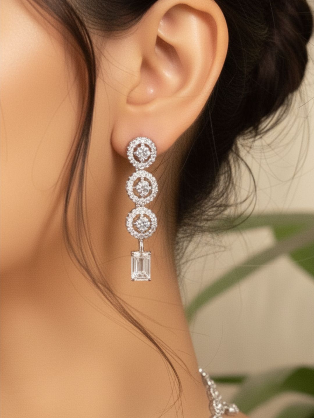 Antaara Diamond Necklace with Earings set