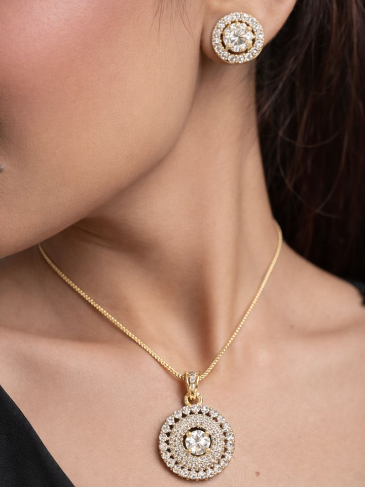 Alankrita Diamond earing & pendant stud