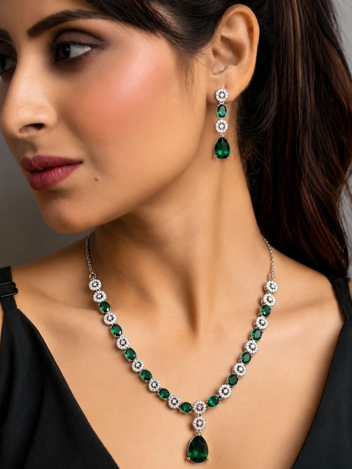 Nayra diamond necklace with earings set
