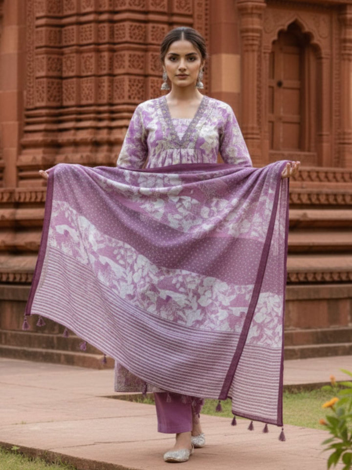 Tejaswi Lilac Floral Suit Set
