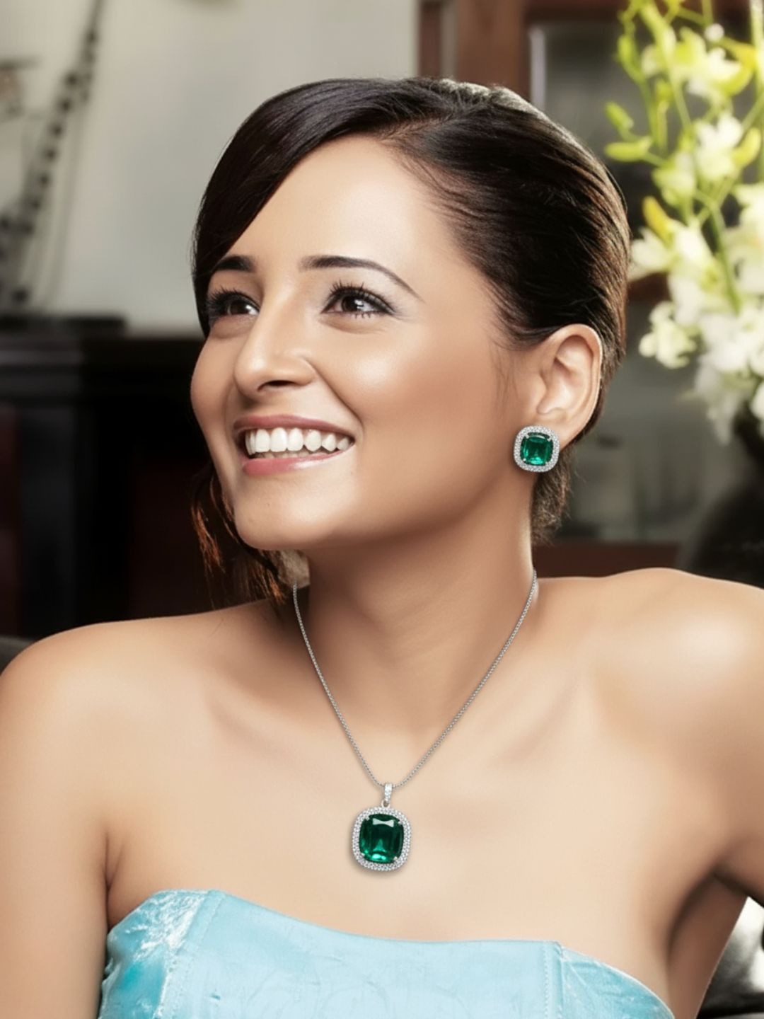 Savana Diamond Earing & Pendant Set