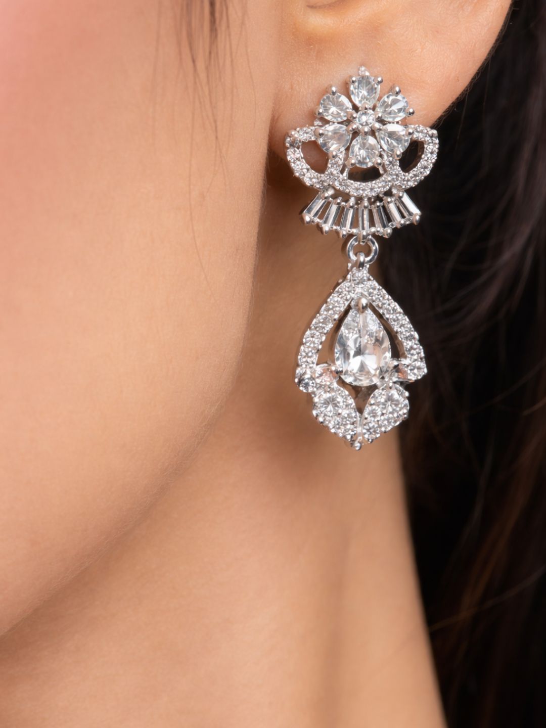 Alankrita Diamond Earings