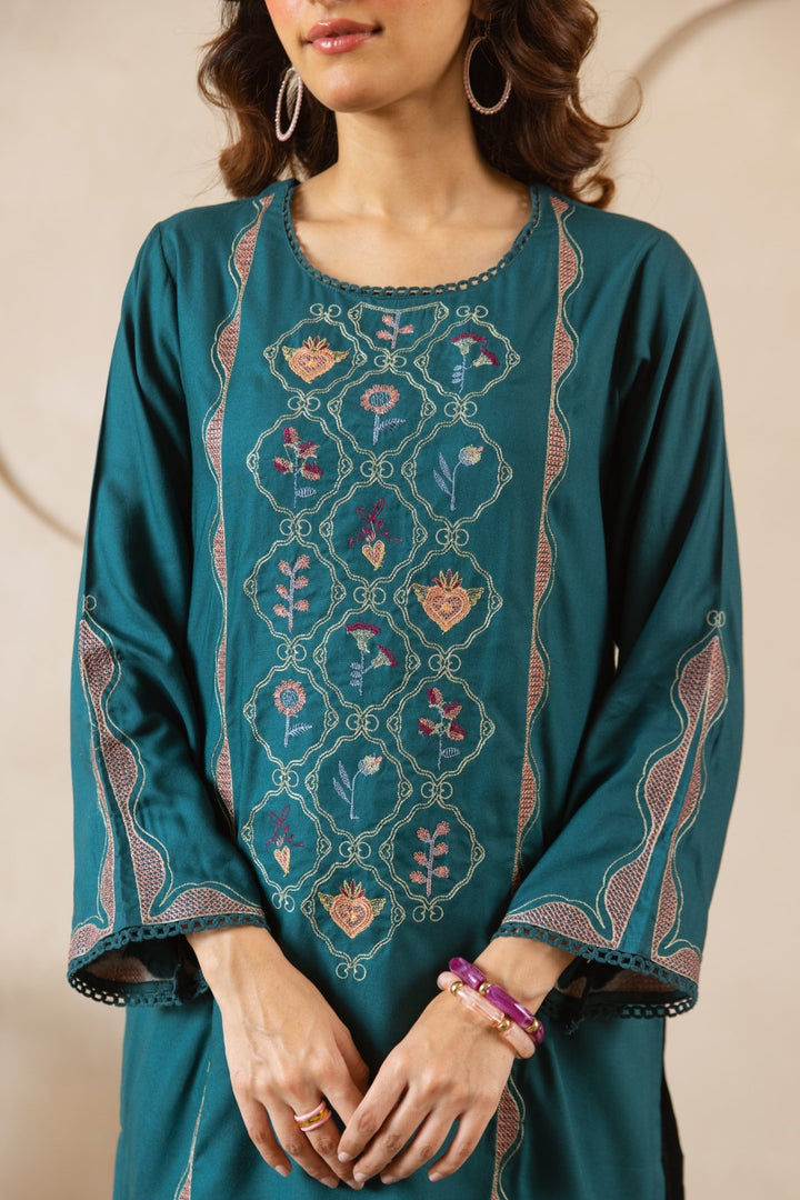 Karen ocean embroidery co-ord set