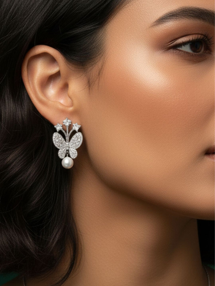 Savana Oxidised Pearl Earing & Pendant Set