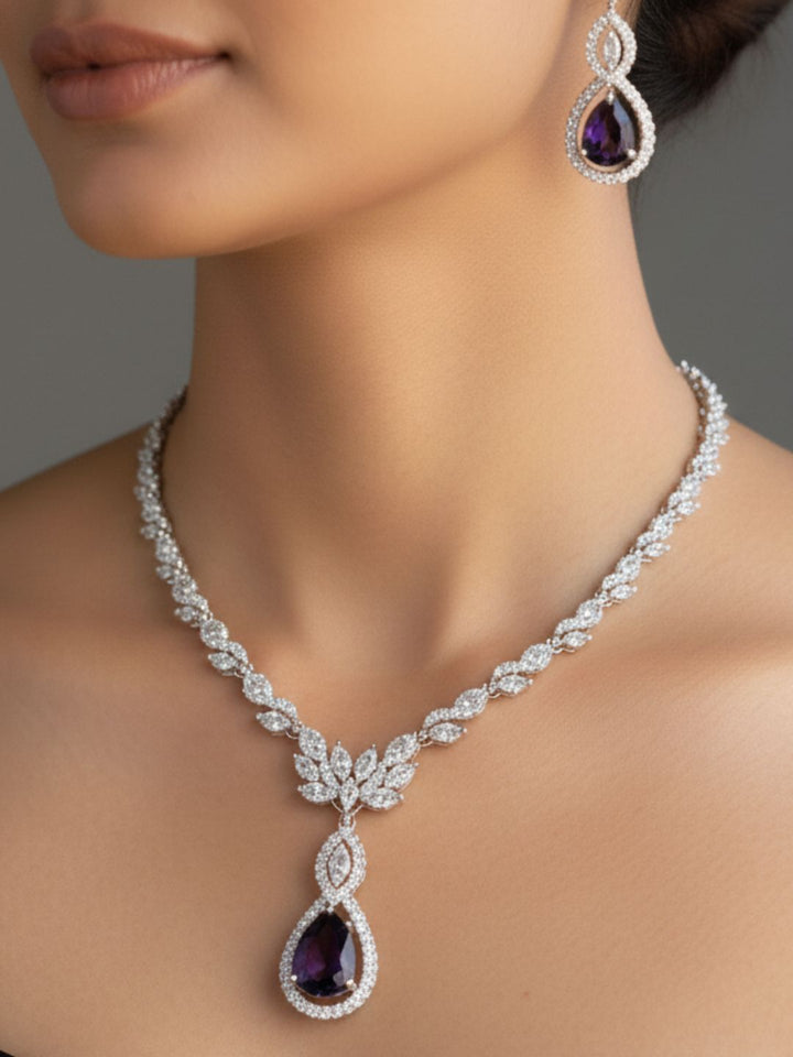 Antaara Diamond Necklace with Earings