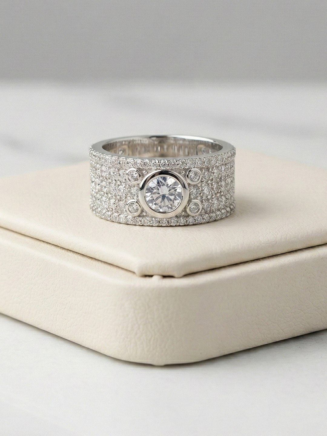 Rivaaz Royale Diamond Ring