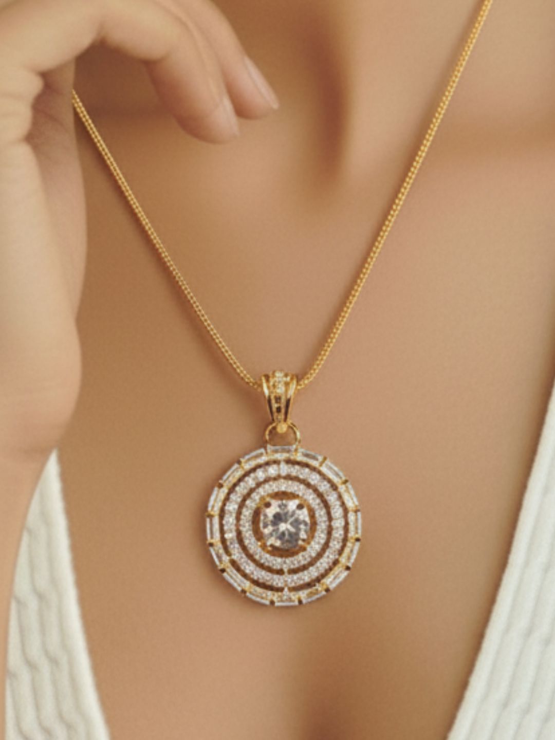 Savana Diamond Earing & Pendant Set