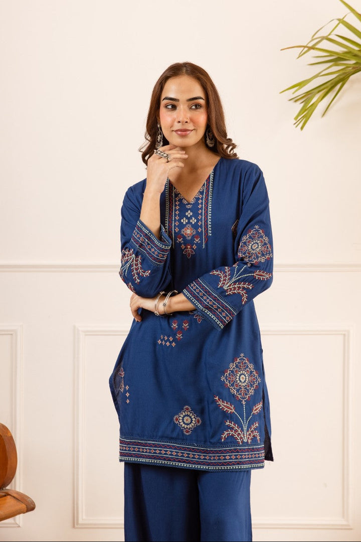 Karen Tufts embroidery cotton co-ord set