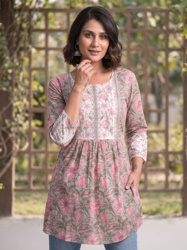 Hiya Clay Embroidered Cotton Top