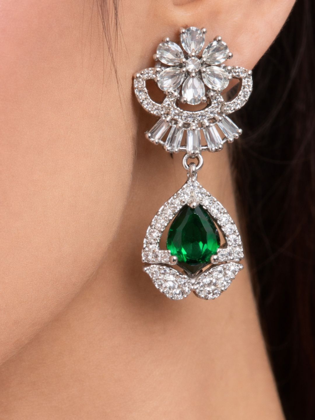 Alankrita Diamond Earings