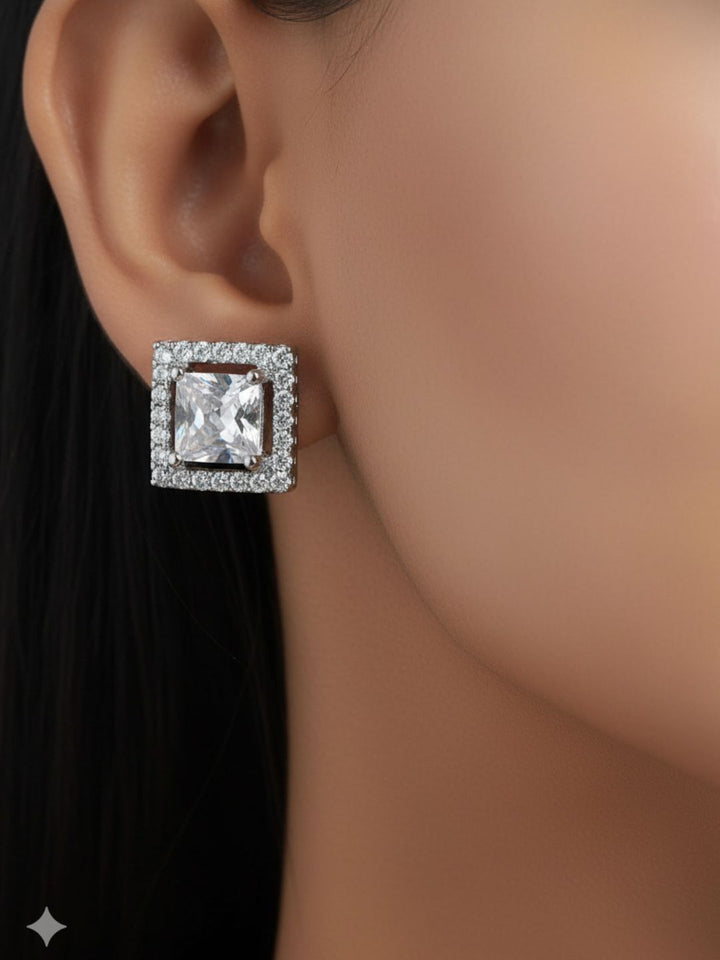 Shama Diamond Earing & Pendant Set