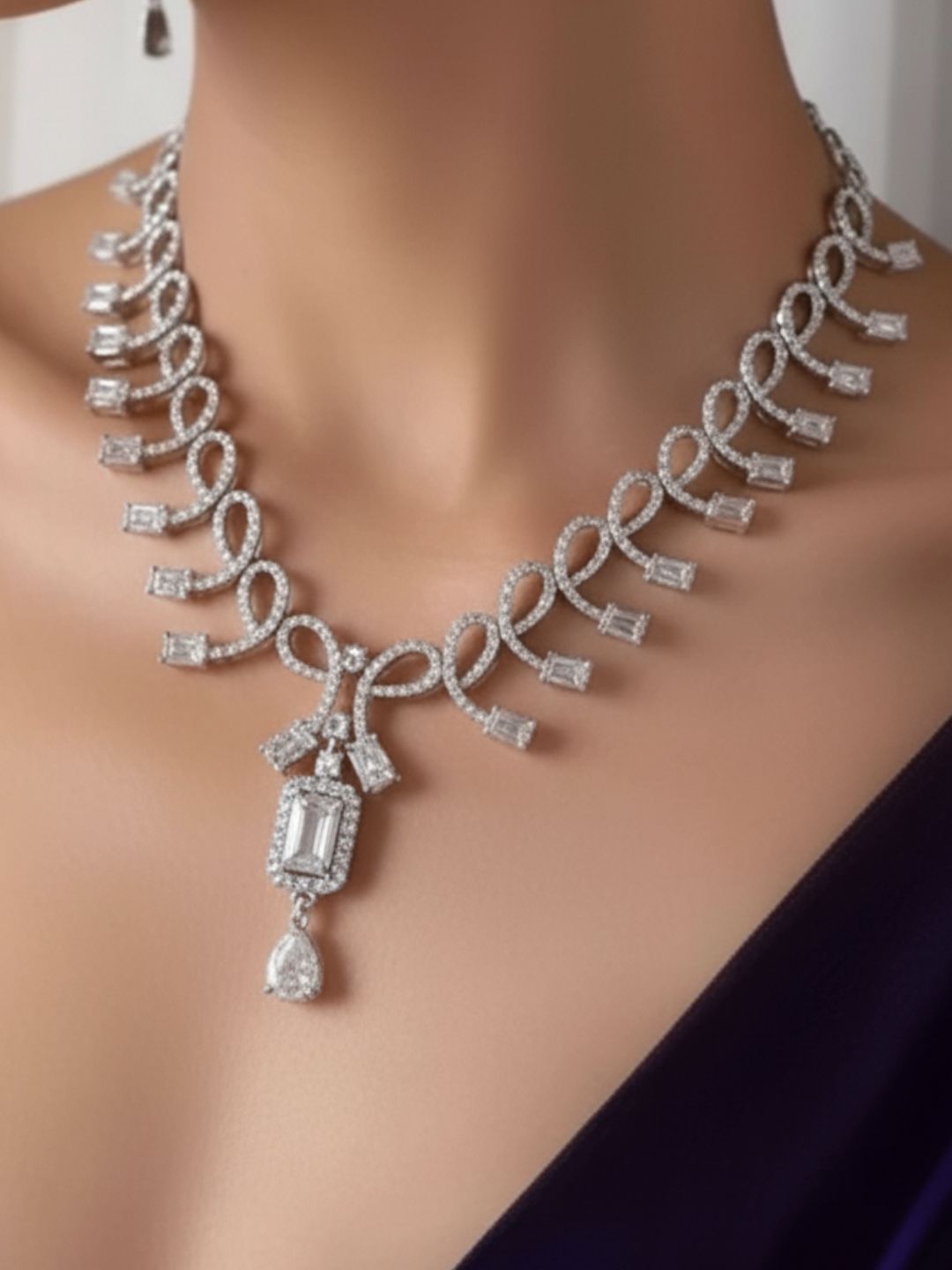 Antaara Diamond Necklace with Earings