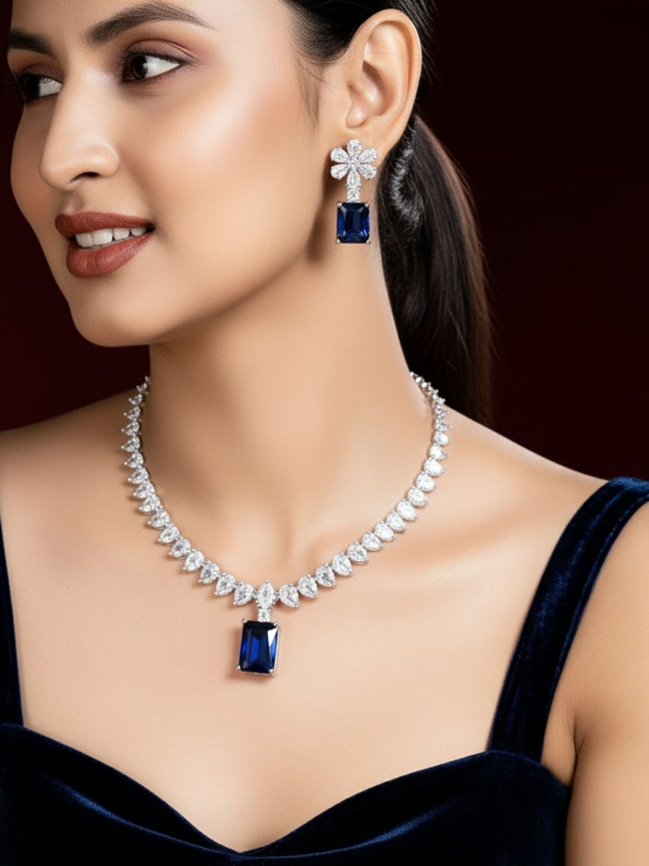 Antaara Diamond Necklace with Earings