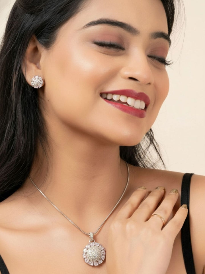 Savana Diamond Earing & Pendant Set