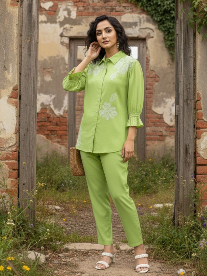 Holly pear Embroidered Co-ord Set