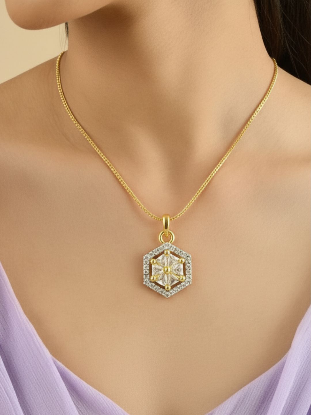 Antaara diamond earing & pendant stud