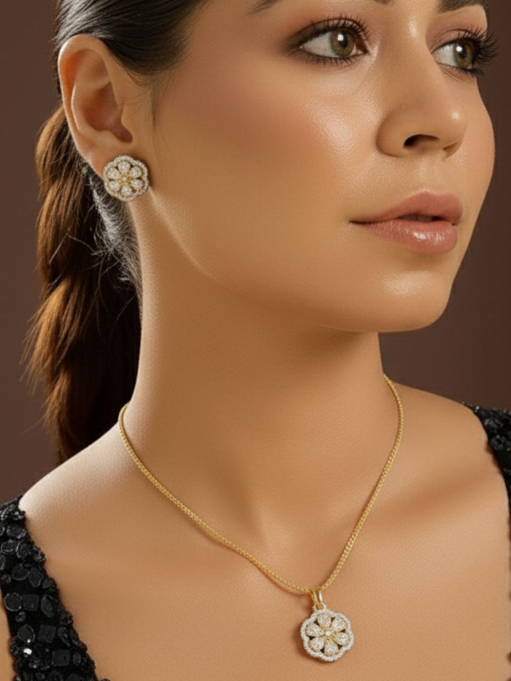 Antaara diaomond earing & pendant stud