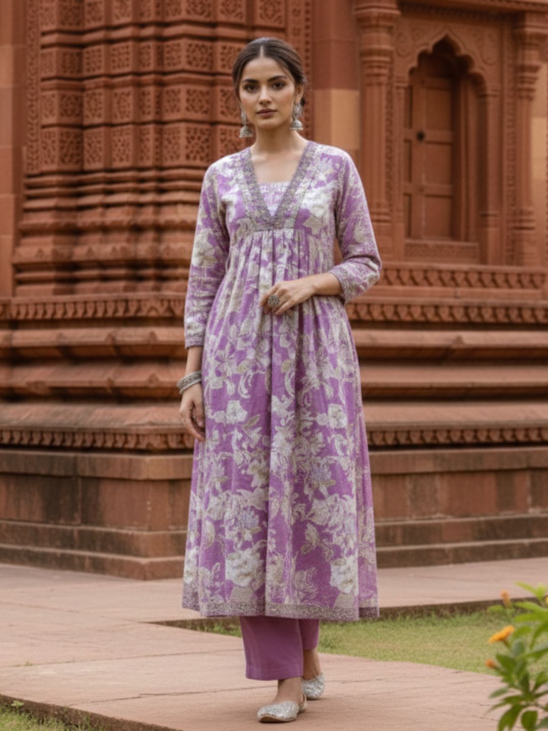 Tejaswi Lilac Floral Suit Set