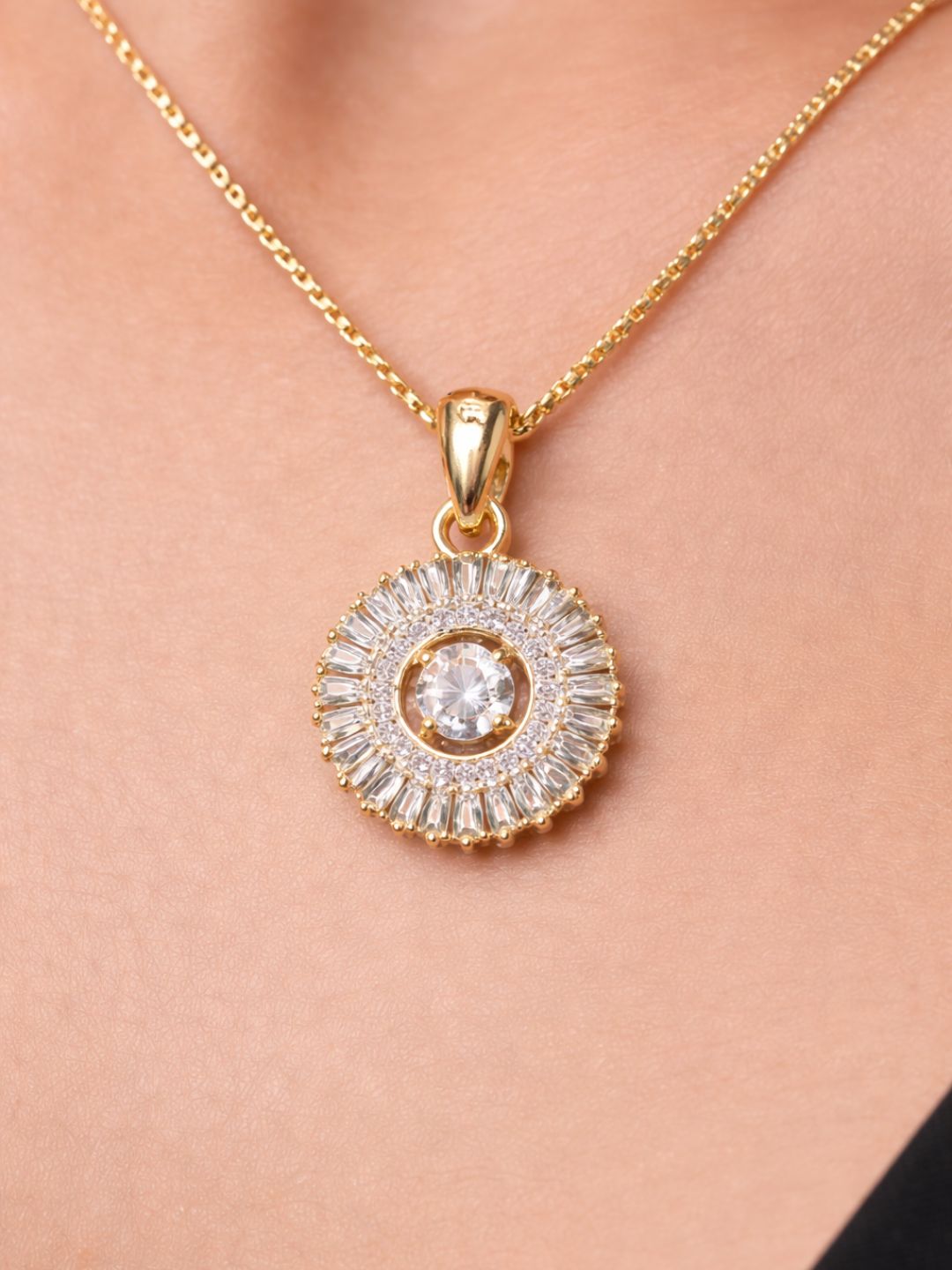 Alankrita Diamond earing & pendant stud