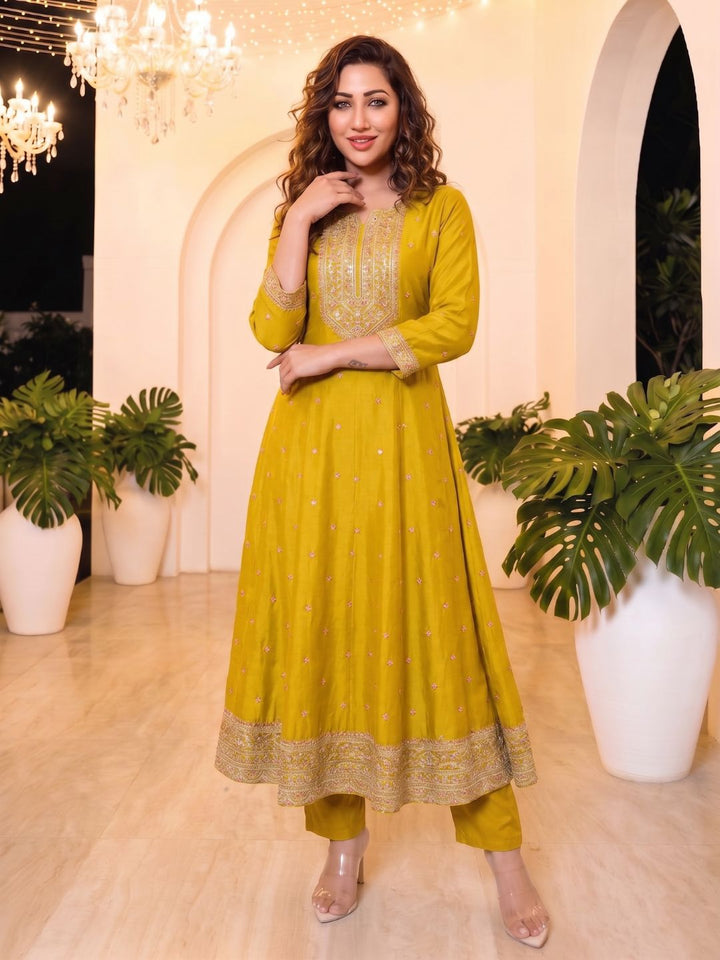 Shanti Amber Full Work Suit Set
