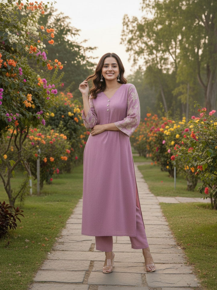 Sumaiya flamingo embroidery kurta pant set