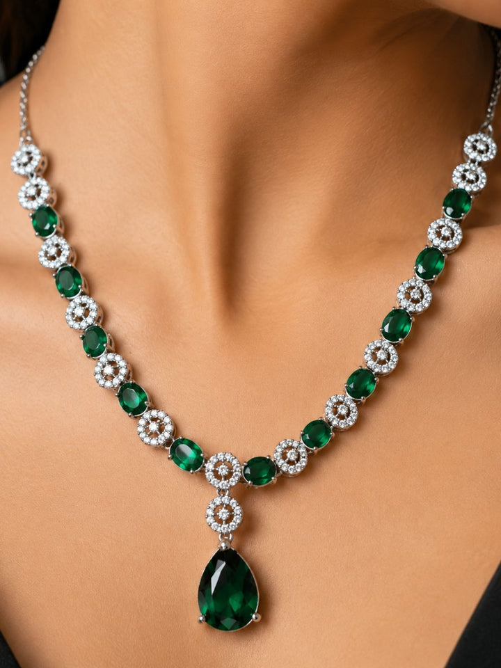 Nayra diamond necklace with earings set