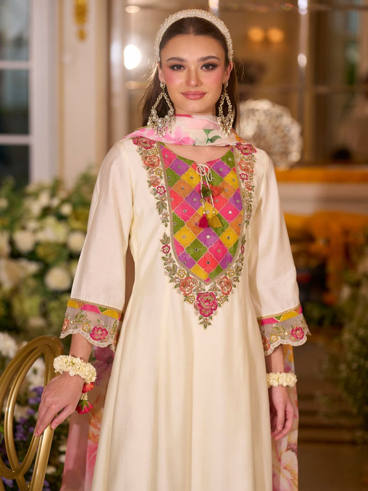 Nazia angel embroidery lawn suit set