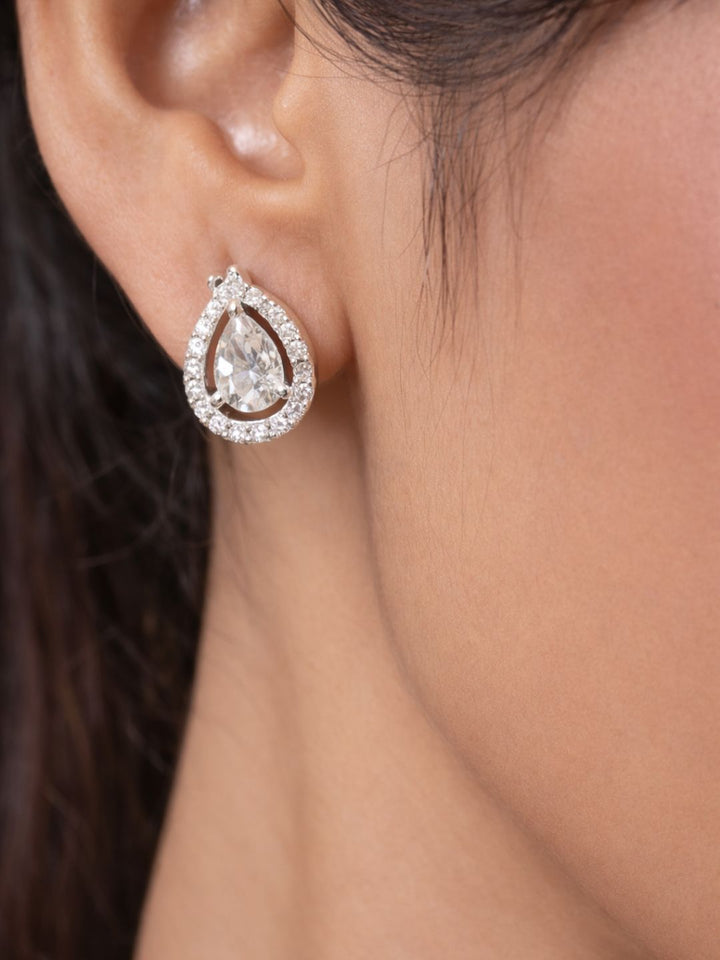 Alankrita Diamond earing & pendant stud