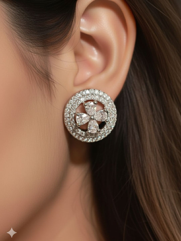 Savana Diamond Earing & Pendant Set