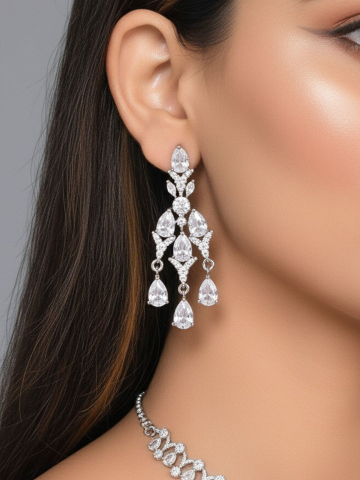 Antaara Diamond Necklace with Earings