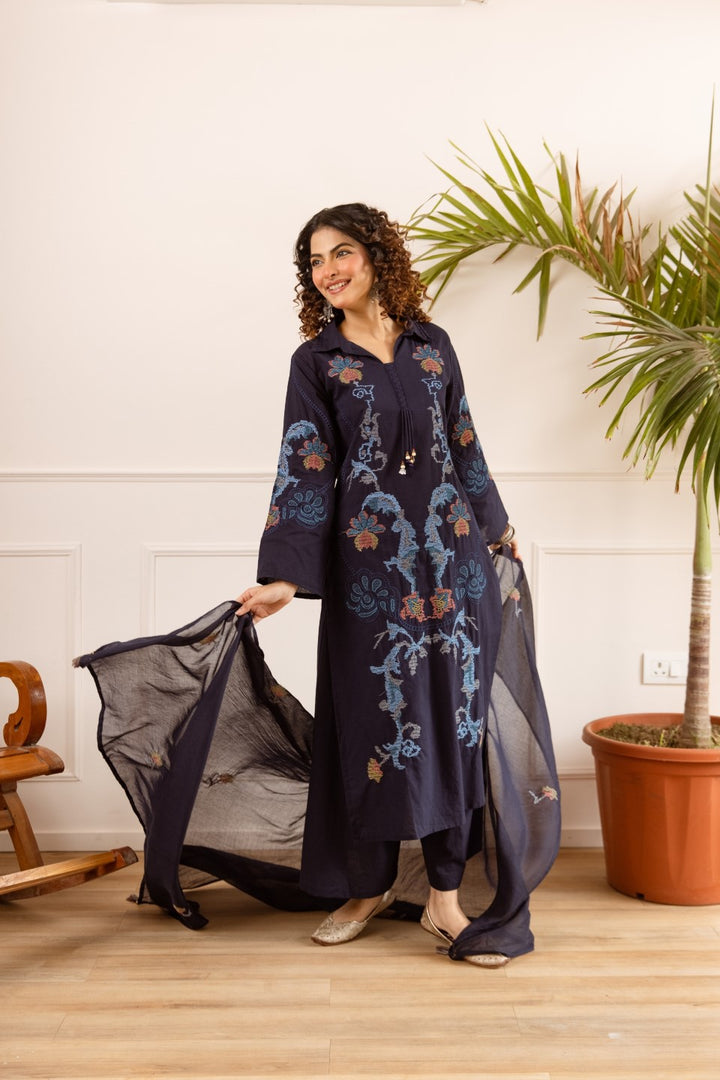 Karen trypan embroidery cotton suit set