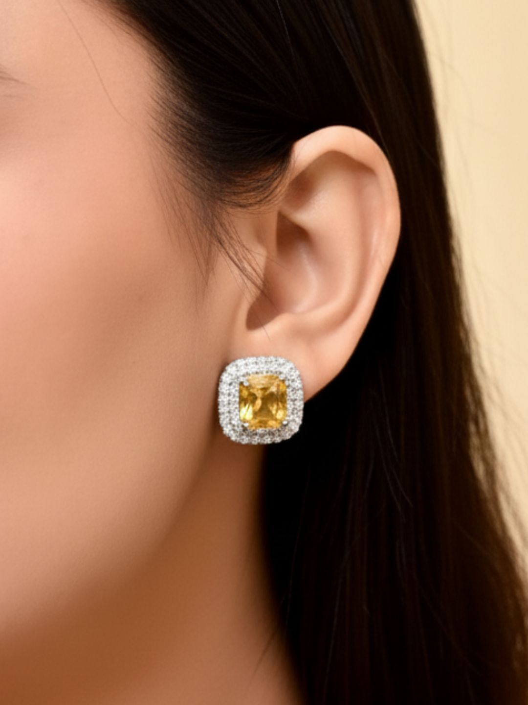 Savana Diamond Earing & Pendant Set