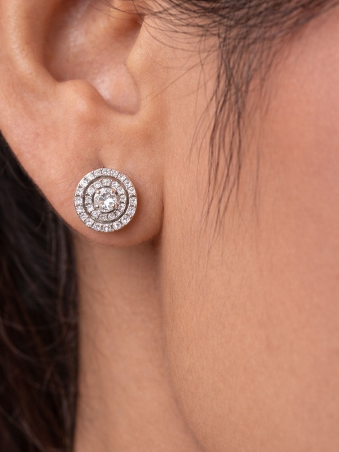 Alankrita Diamond earing & pendant stud