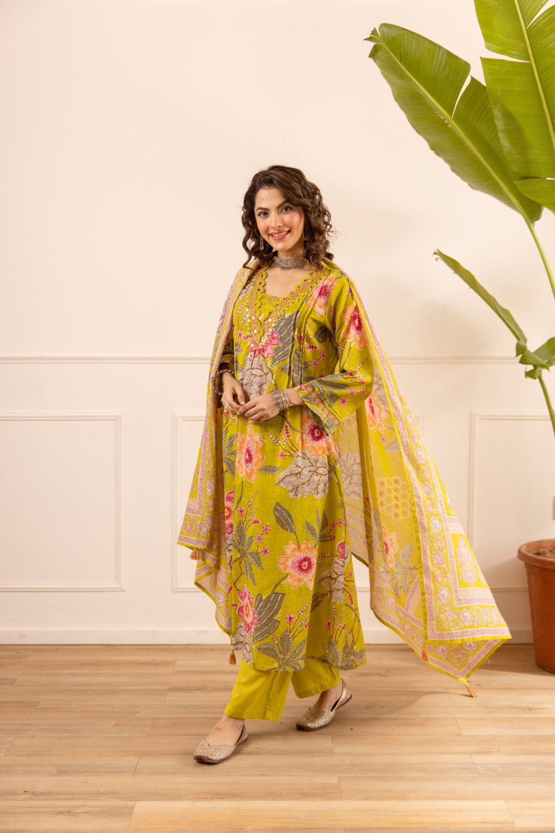 Karen mimosa embroidery cotton suit set