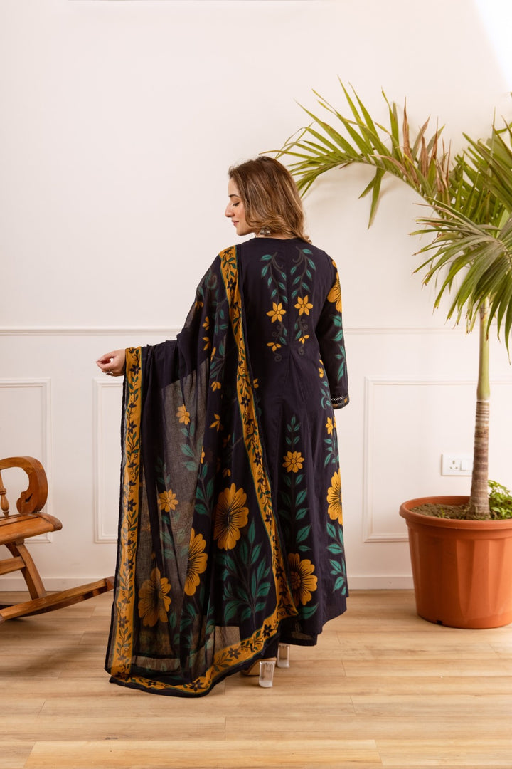 Karen kaloom cotton suit set