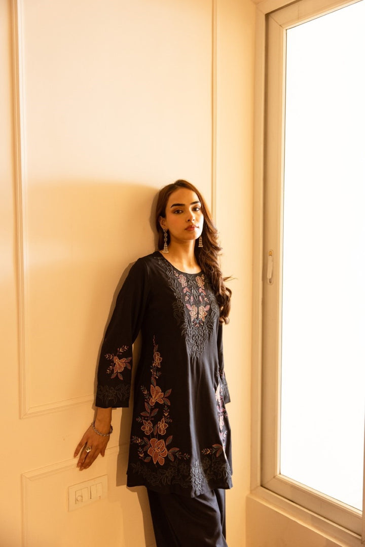 Karen irium embroidery cotton co-ord set