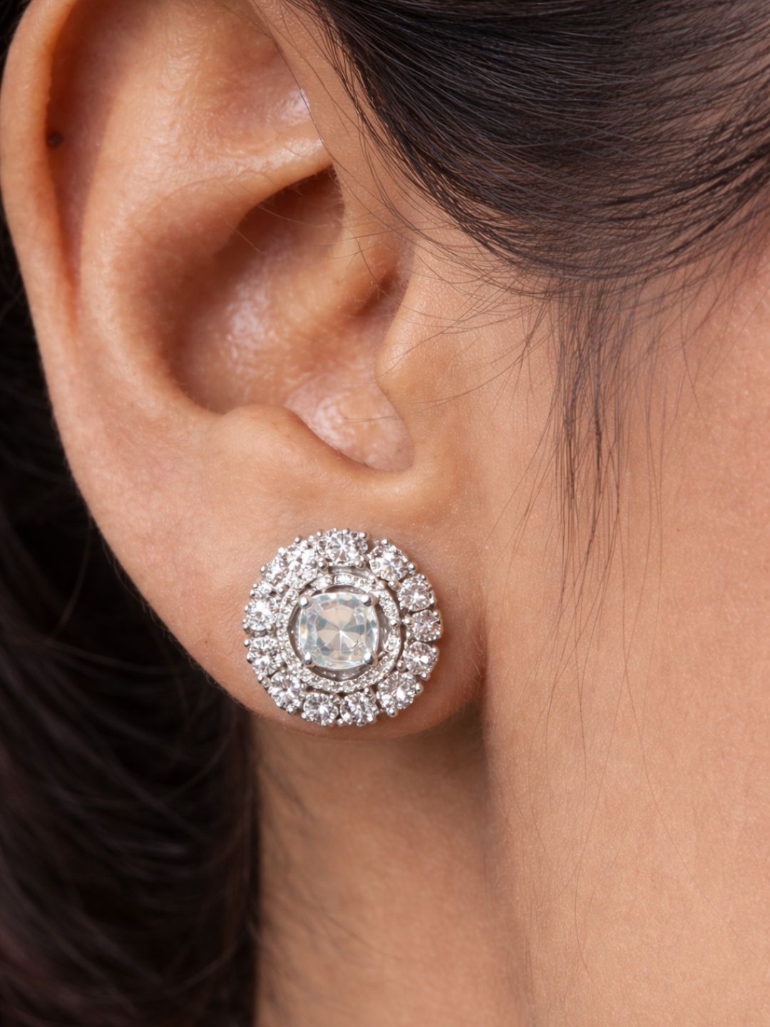 Alankrita Diamond earing & pendant stud