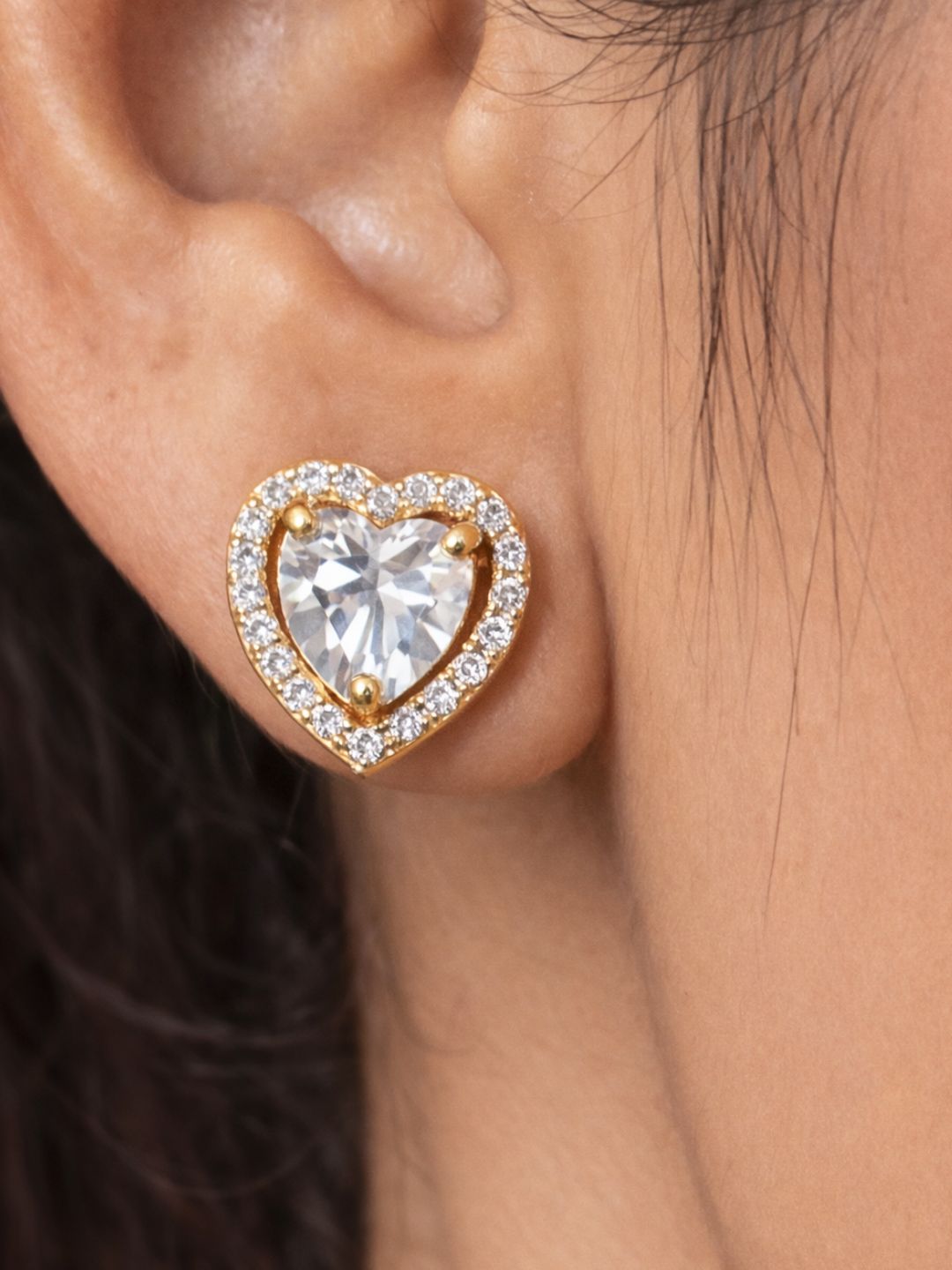 Alankrita Diamond earing & pendant stud