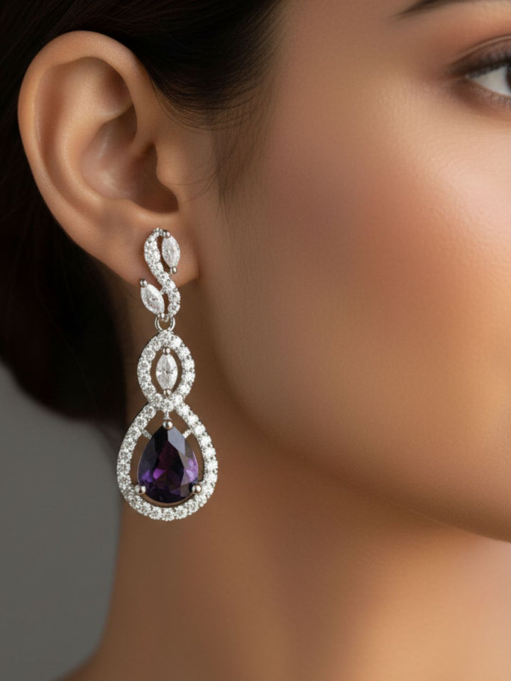 Antaara Diamond Necklace with Earings