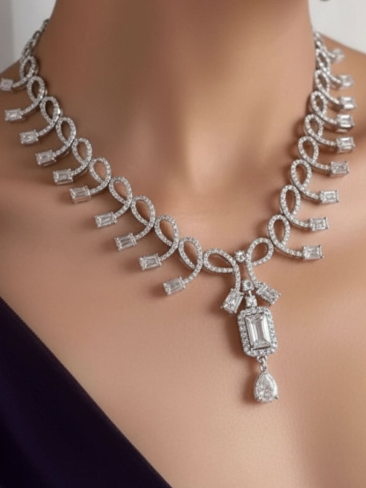 Antaara Diamond Necklace with Earings