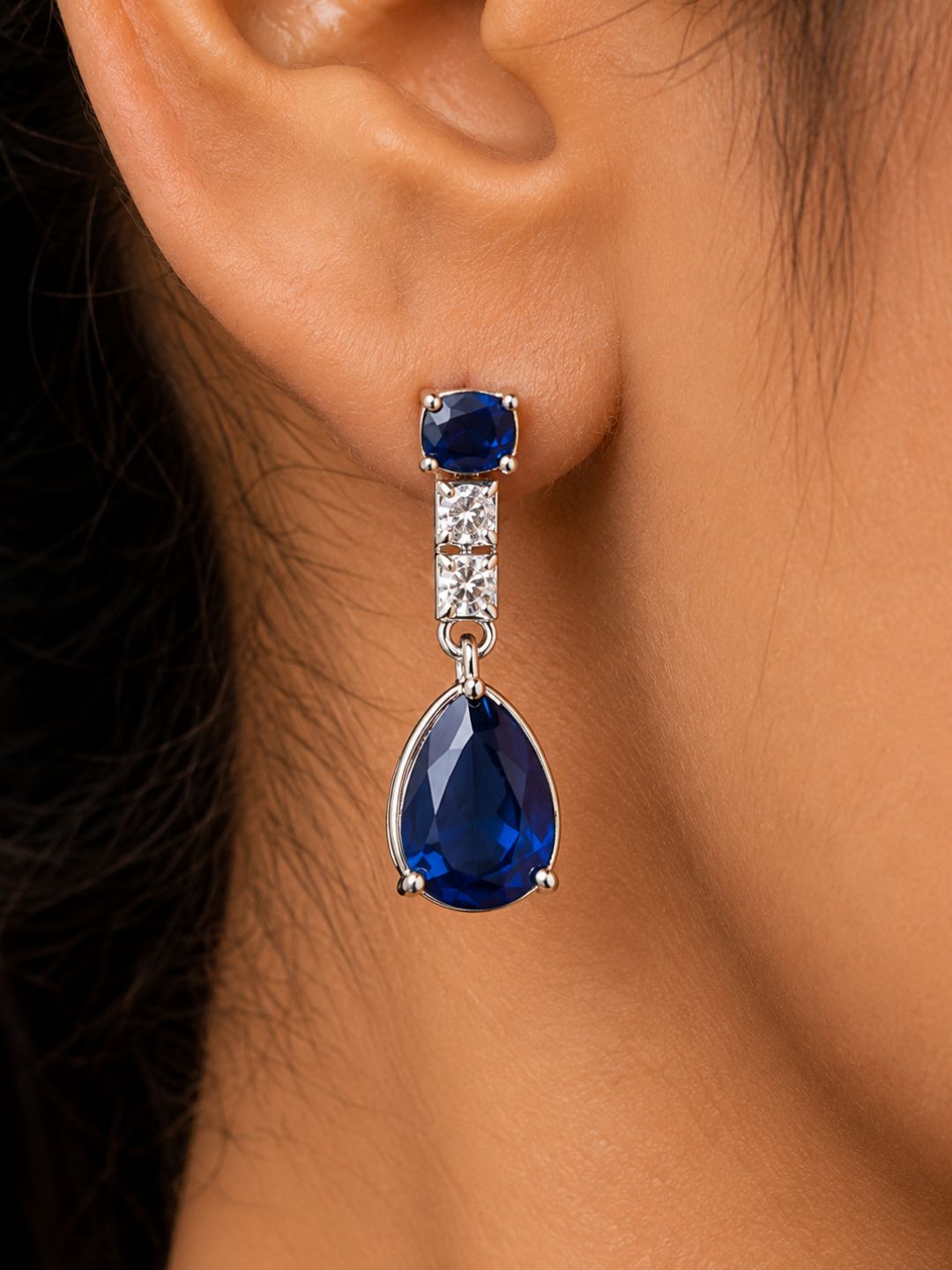 Nayra diamond necklace with earings set
