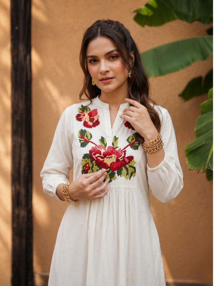 Ivanka parch embroidery cotton dress