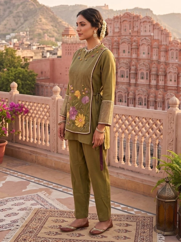 Gaur Mantis Embroidery Cotton Co-ord Set