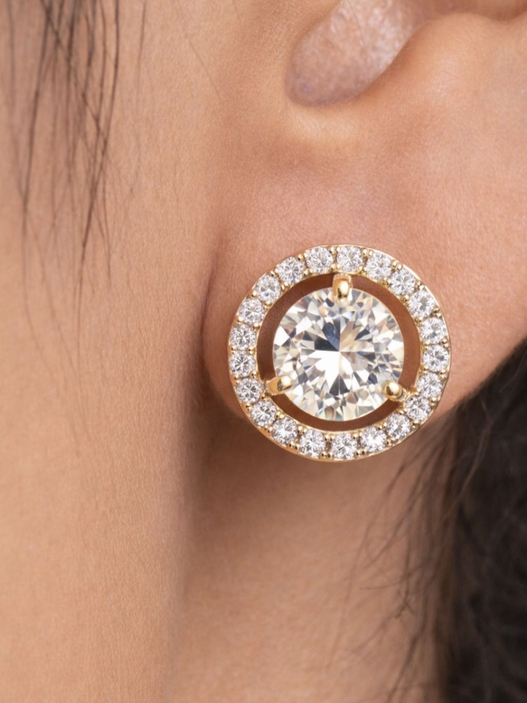 Alankrita Diamond earing & pendant stud