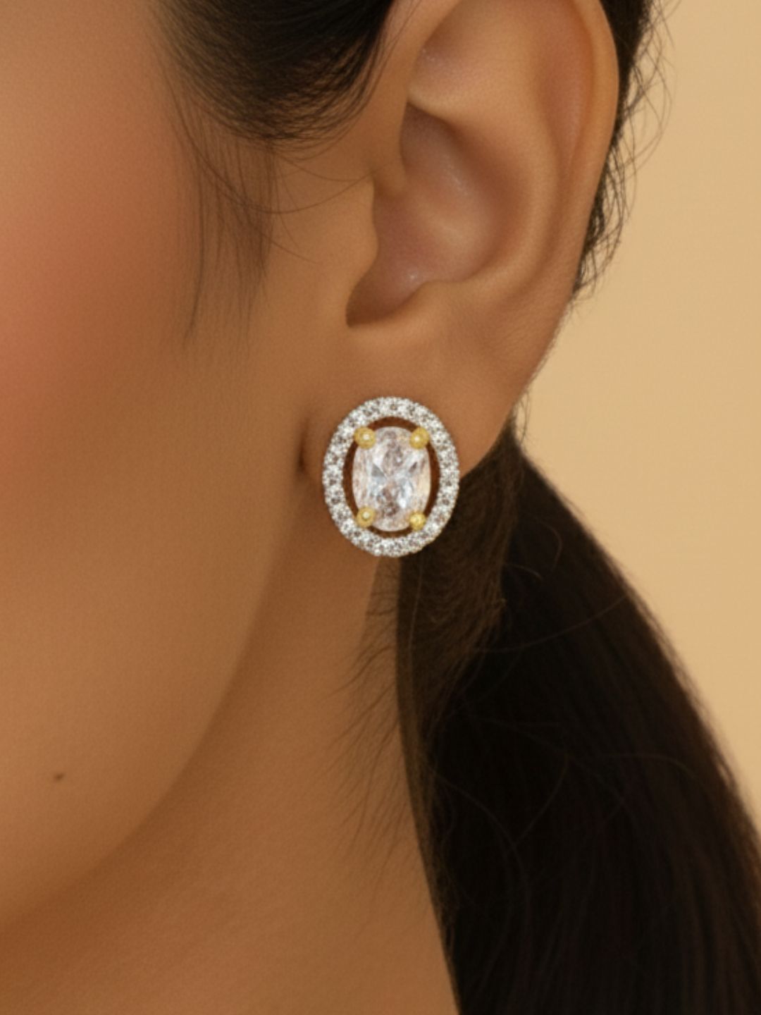 Antaara diamond earing & pendant stud
