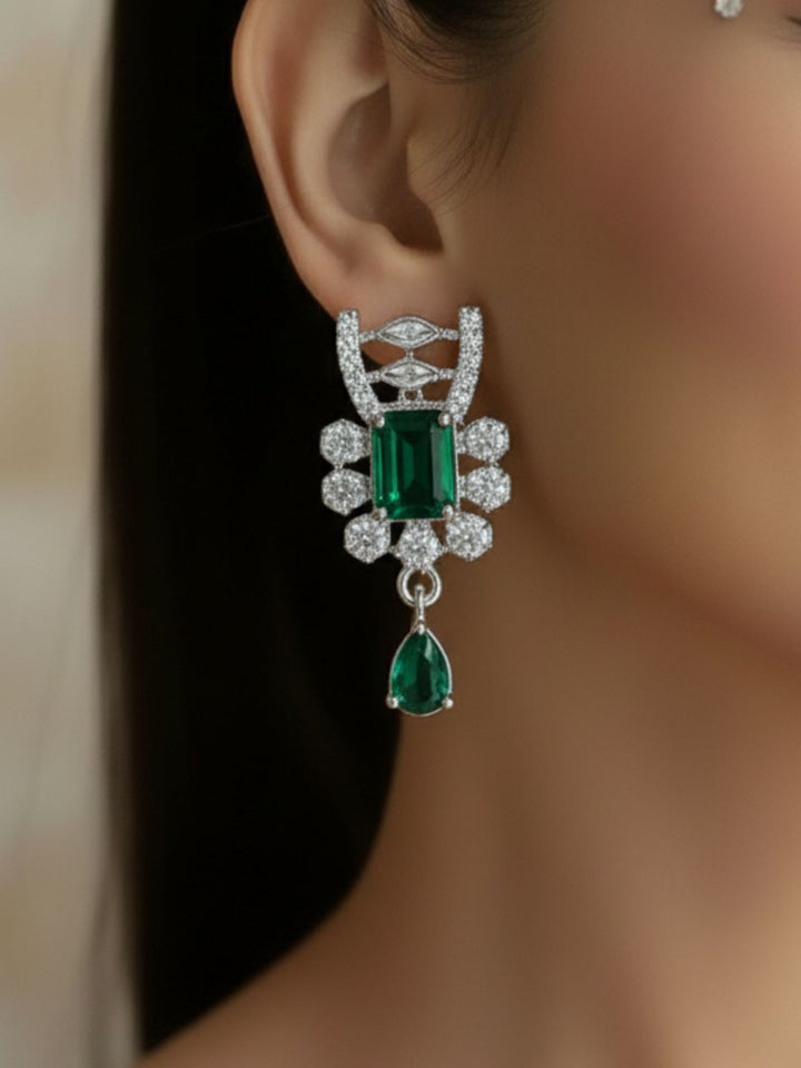 Savana Diamond Earing & Pendant Set